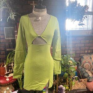 Chic Green Long Sleeve Dress